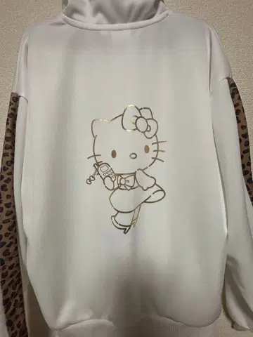 헬로키티 집업 저지 화이트