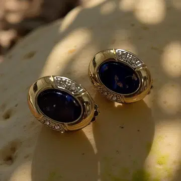 레트로 디자인 골드 네이비 타원형 귀찌