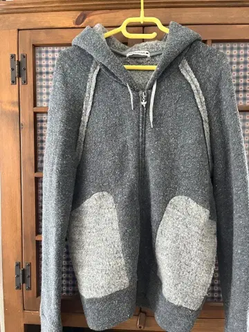 미나 페르호넨 wild sheep 래글런 후드티 38