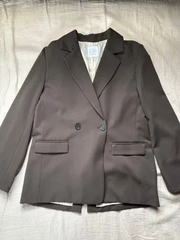 [ 새상품급 ] 브라운 테일러드 자켓 더블 버튼