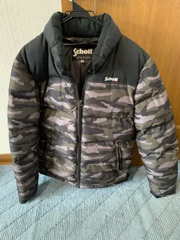 Schott 카모플라쥬 다운 자켓