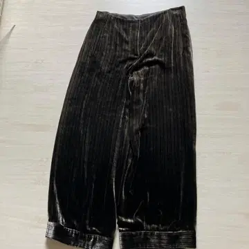 Giorgio Armani 블랙 벨벳 팬츠 40