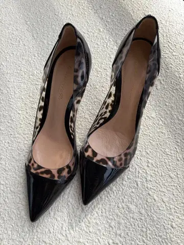 레오파드 무늬 스틸레토 하이힐