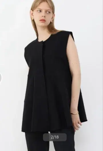 Aga 미사용 새상품 택 포함 플레어 베스트 블랙