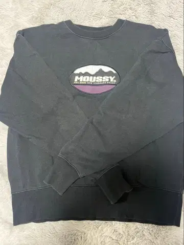 MOUSSY 트레이닝복