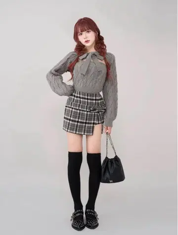 다리치 케이블 앙상블 니트탑