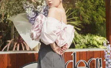 Andequal 아드콜 볼륨 오프숄더 블라우스