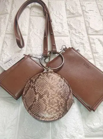 GYDA 3연 멀티 숄더 미사용 새상품