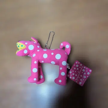 쿠사마 야요이 물방울 패턴 강아지 모양 키링