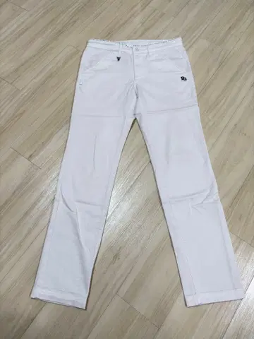 PG 슬림핏 화이트 팬츠