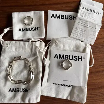 AMBUSH 액세서리 세 가지