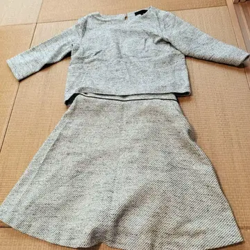 UNTITLED 스커트 셋업 사이즈 2