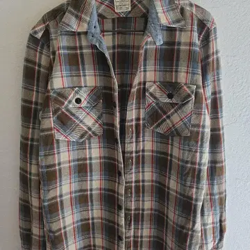 체크 무늬 플란넬 셔츠