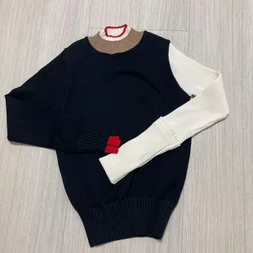 UNITED TOKYO 한쪽 소매 디자인 니트 긴팔