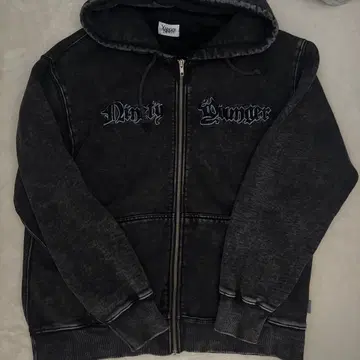 Younger Nancy 후드티