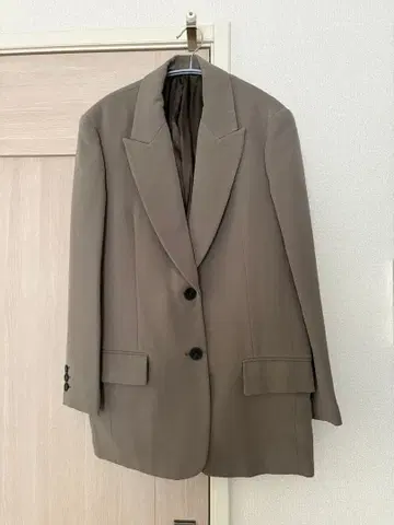 ZARA 카키 테일러드 자켓 투버튼