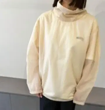 AMOMENTO 아모멘토 베이지 시어 아노락