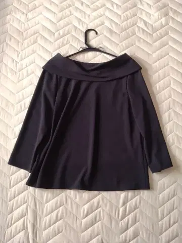 [ Spick and Span Noble ] 오프 터틀 칼라 블라우스