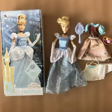 디즈니 신데렐라 인형 옷 갈아입기 포함