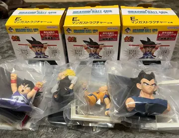 제일복권 드래곤볼 40th E상 만화 스트럭처 3종 세트