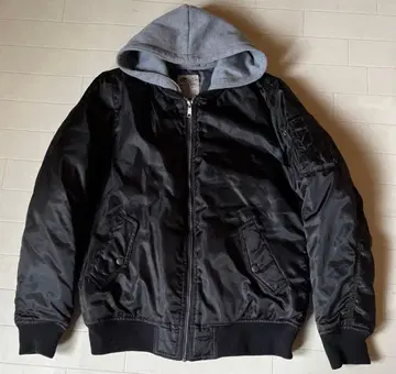 후드 부착 MA-1 자켓 블랙/그레이