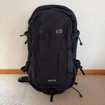 KULA 40 블랙 백팩