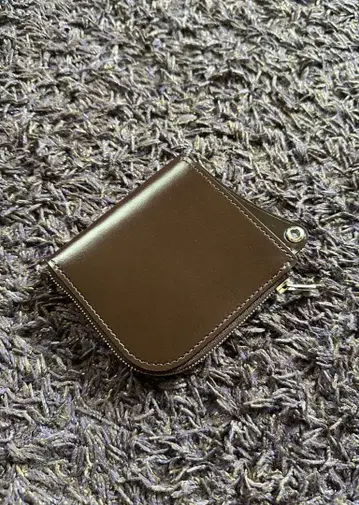 와일드 스완스 아라드 안장 초코