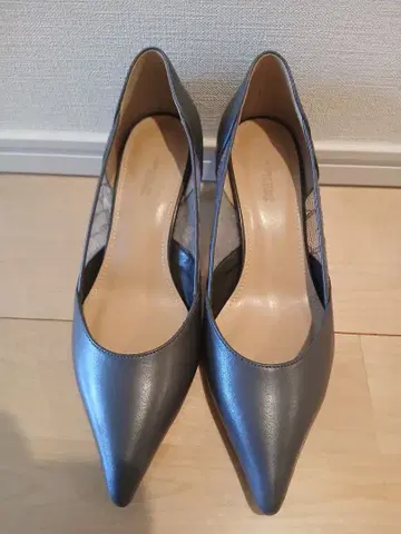 23구 그레이 레이스 스틸레토 펌프스