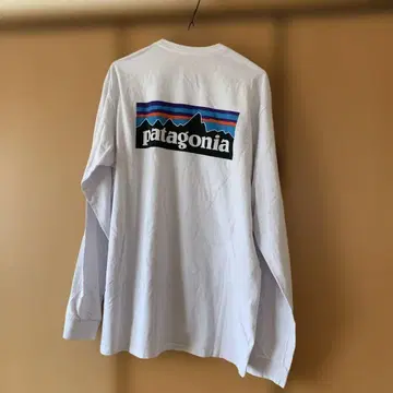 patagonia 화이트 롱 슬리브 T셔츠