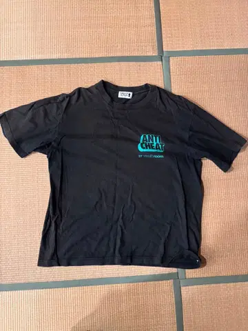 Vault room Anti Cheat T셔츠