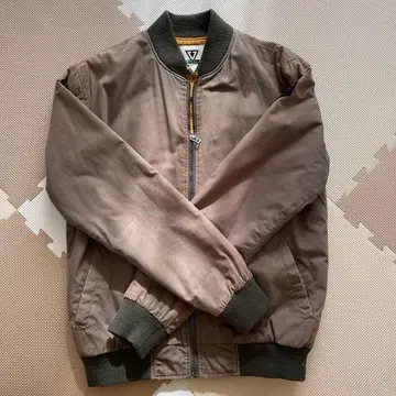 Vissla 브라운 점퍼 M 사이즈