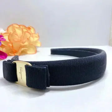 페라가모 바라 리본 머리띠 헤어 액세서리 네이비