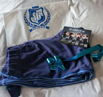 새로운 학교의 맨투맨 아래 새로운 학교의 리더즈 AG 투어 굿즈 새상품