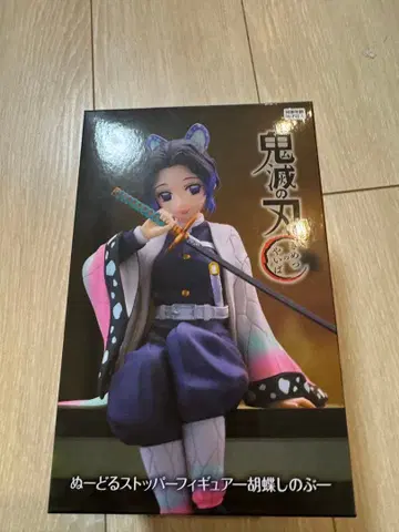 귀멸의 칼날 코쵸우 시노부 피규어