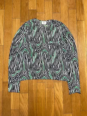 FUMIE TANAKA 제브라 패턴 긴팔 T셔츠