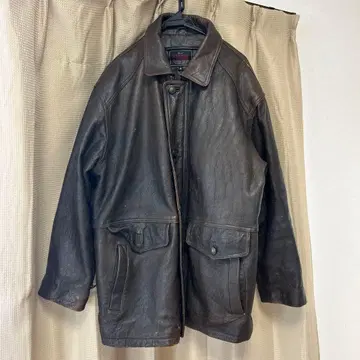 다크 브라운 가죽 아우터