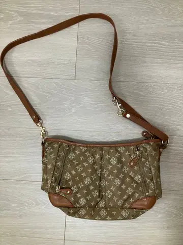 russet 러셋 브라운 숄더백