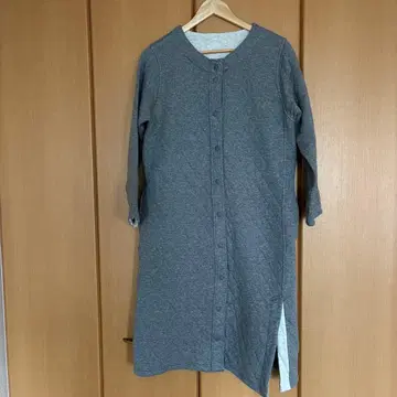 파이텐 그레이 퀼팅 롱 코트