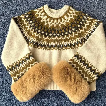 ZARA 인조 모피 포함 스웨터