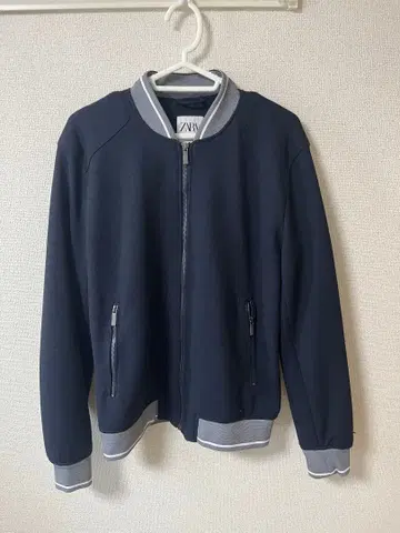 ZARA 네이비 집업 자켓