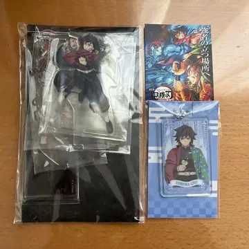 미개봉 새상품 귀멸의 칼날 격투 아크릴 스탠드 기유 탄지로