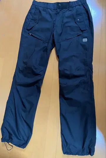 PEARY GATES L 사이즈 하의 (블랙)