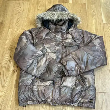 kissmark 카모 패턴 충전솜 다운 자켓