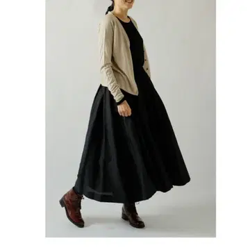 [ 새상품급 ] 리제타 시빌라 큐롯 스커트 베리떼꾸르 허그아워