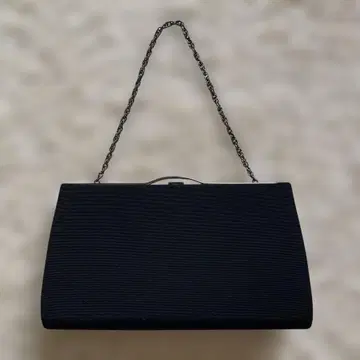 블랙 핸드백 체인식