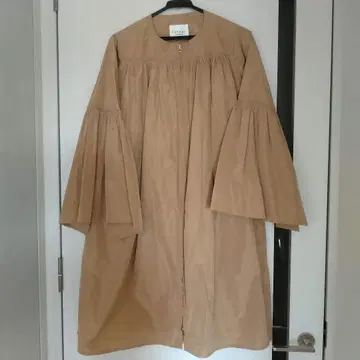 [ ] [레어템] VERMEIL par iena 타프타 노카라 개더 코트