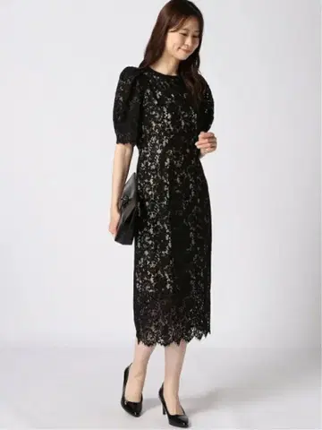 CELFORD 블랙 레이스 원피스 반팔 무릎 기장 드레스