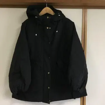 블랙 다이아 퀼트 충전솜 후드 A 점퍼 HALT