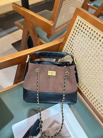 체인 숄더백 2WAY 브라운 x 블랙