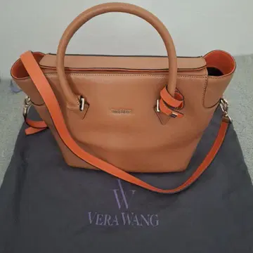 베라 왕 가죽 숄더백 브라운